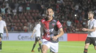 Javier Correa 1