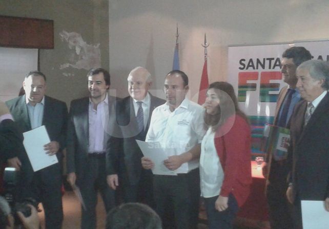 Entregaron escrituras a vecinos del norte provincial