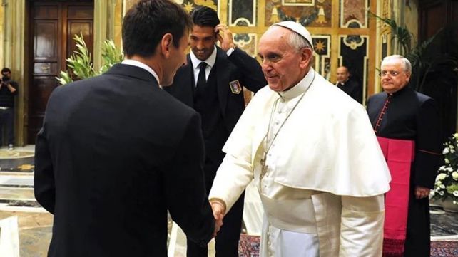Encuentro del Papa Francisco con Lionel Messi en agosto de 2013