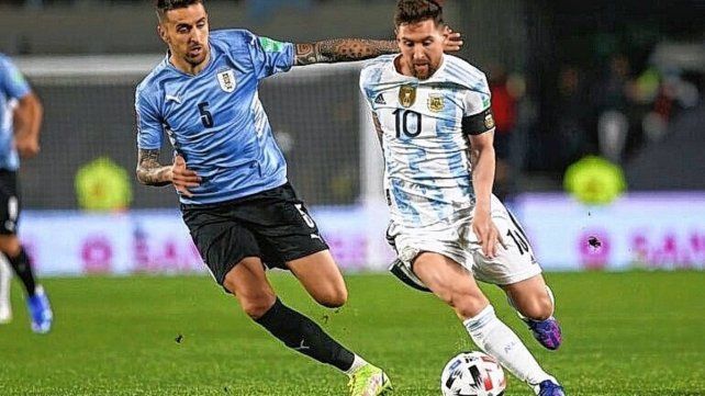 La Selección Argentina se despide como local de 2023 ante Uruguay en La Bombonera. La Selección Argentina se despide como local de 2023 ante Uruguay en La Bombonera.