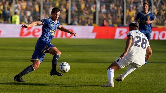 Solari jugó un solo partido como titular desde que llegó a Central: fue ante Talleres, en el Gigante.