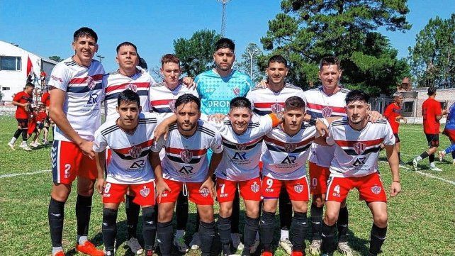 Juventud Unida derrotó a Newells en Candioti y clasificó a cuartos de final.