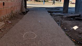 El pasillo de Ottone y San José, en el barrio Los Pumitas, donde ocurrió el crimen de La Gringa Fernández en julio de 2022.