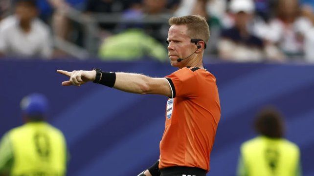 Drew Fischer será el árbitro del cruce entre Argentina y Cabo Verde en Miami