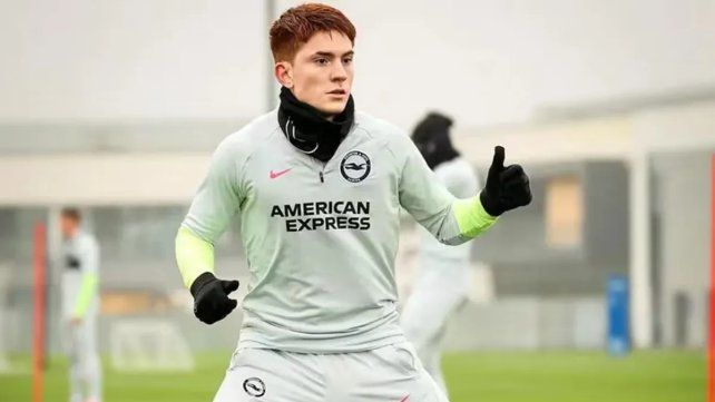 Sevilla suma a Valentín Barco ante la partida de Marcos Acuña a River