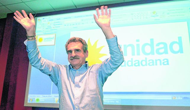 Vencedor. El Chivo Rossi sacó más votos él solo que el candidato del Frente Progresista. El kirchnerismo vuelve a hegemonizar la opción del PJ.&nbsp;