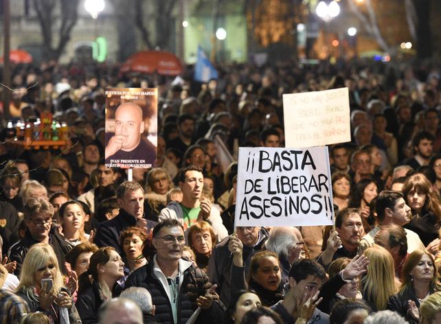 Presión popular. Como hace dos semanas