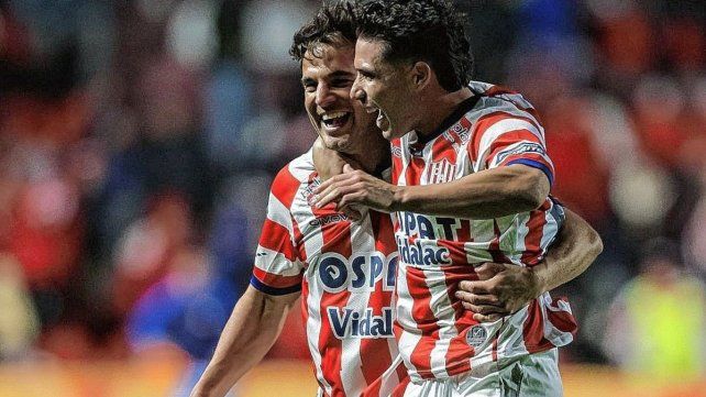 Unión venció 2-1 a Lanús.