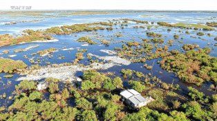 El centro de disposición de residuos se encuentra afectado por la crecida de La Setúbal