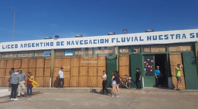 En el temporal también se voló el techo del Liceo Argentino de Navegación
