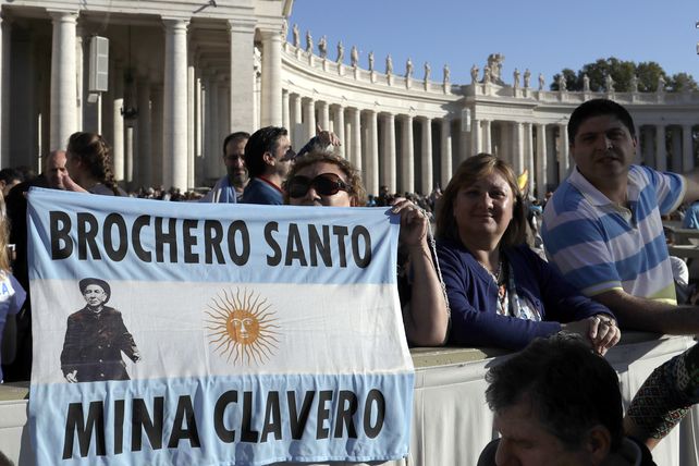 Los fieles celebraron la canonización de Brochero.