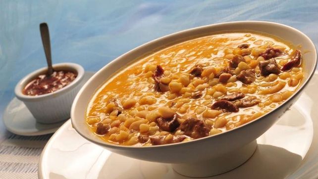 Receta de locro criollo para festejar el 25 de mayo