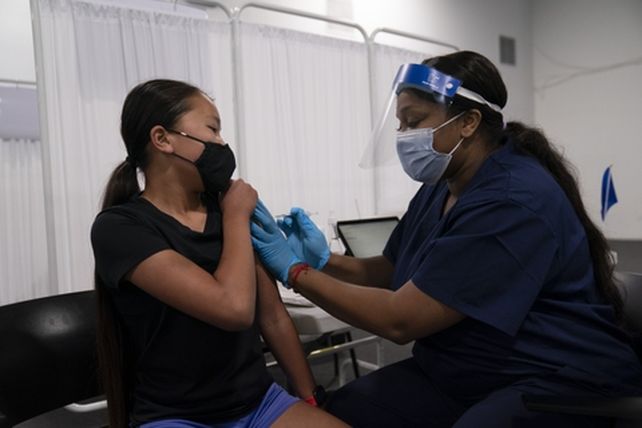 La OMS pidió que EEUU done las dosis en vez de vacunar a los adolescentes