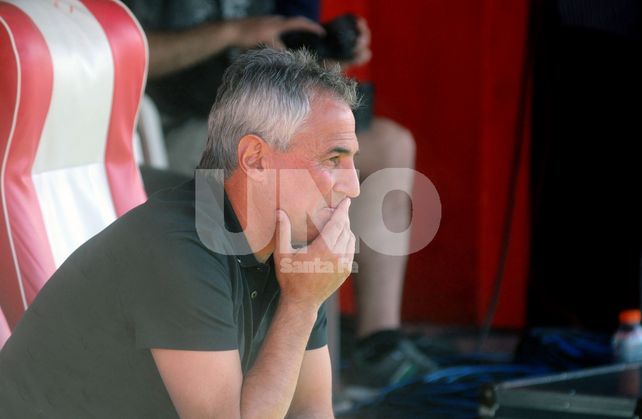 Madelón afrontó una conferencia de prensa abatido por el flojo partido de ayer.