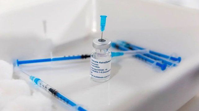 Denunciaron al Estado argentino y a AstraZeneca por la vacuna del Covid-19: una mujer pide más de $90 millones por haber contraído Síndrome de Guillain-Barré