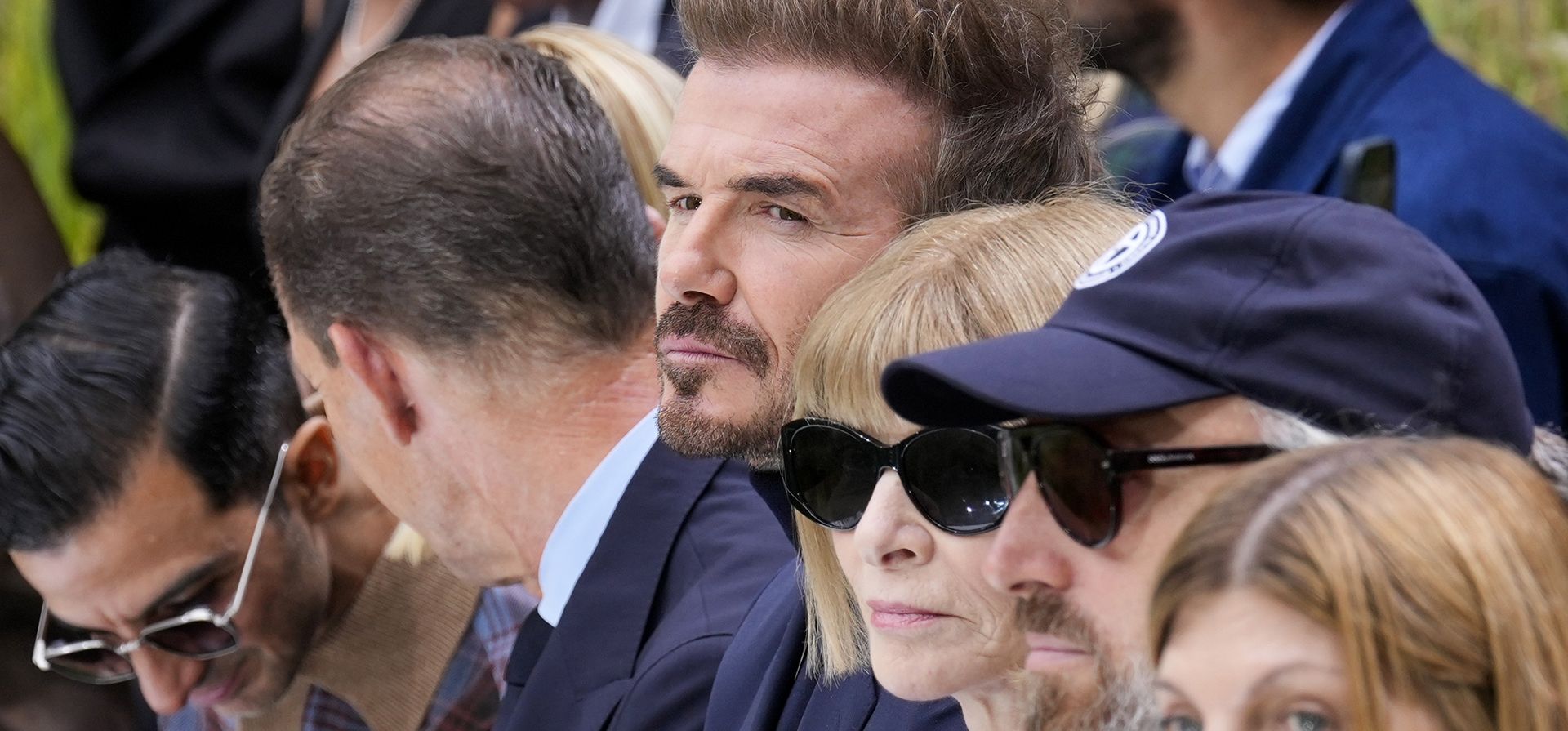 El ex astro del fútbol David Beckham asiste al desfile de moda Boss Primavera Verano 2025, que se presentó en Milán, Italia, el miércoles 18 de septiembre de 2024. (Foto AP/Antonio Calanni). El ex astro del fútbol David Beckham asiste al desfile de moda Boss Primavera Verano 2025, que se presentó en Milán, Italia, el miércoles 18 de septiembre de 2024. (Foto AP/Antonio Calanni).