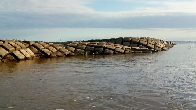 Por la bajante comenzaron a monitorear el túnel subfluvia que une Paraná y Santa Fe