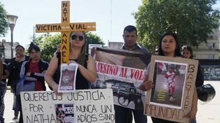 Los familiares de Nathanael Reynoso este viernes en el Centro de Justicia Penal expresaron su indignación por la liberación del camionero imputado por la muerte del chico.&nbsp;