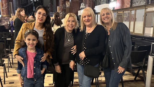 Martina Cali, Celeste Gómez, Marta Giallombardo, Adriana Benitez y Celeste Gómez.