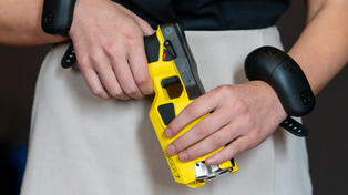 Llegan las pistolas Taser a Santa Fe