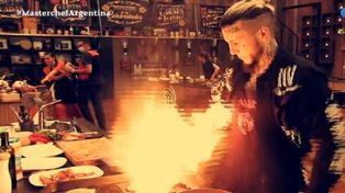 Fuego. “Soy Freddy Krueger. ¡Estoy en llamas! El p... amo”, tiró Alex sin temores ante la preocupación general.&nbsp;