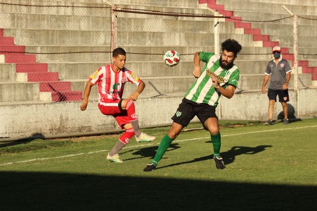 Atlético Paraná festejó ante Oro Verde en el Mutio