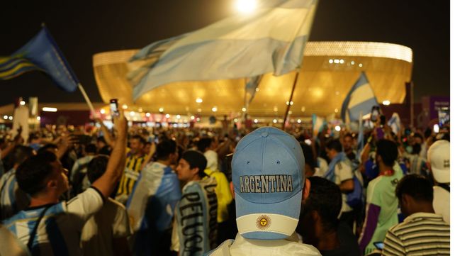 El apoyo de los hinchas argentinos marcó una fuerte presencia en el Mundial 2022.&nbsp; 