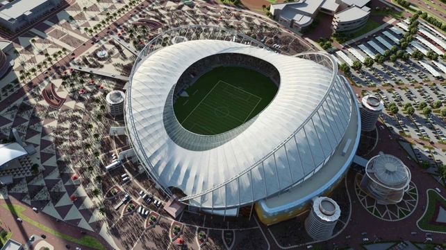Al enojo por la prohibición de la cerveza en los estadios podría sumarse la indignación respecto a la particular visión de los derechos humanos que tiene Qatar