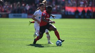 En acci&oacute;n. Leal termin&oacute; el 2019 con buen rendimiento y se gan&oacute; la titularidad.&nbsp;