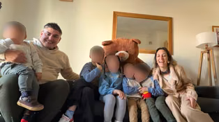 Queremos a los cinco: la historia de adopción de una pareja que reunió a cinco hermanos