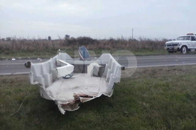 Choque entre un colectivo y una camioneta en Barrio Caima