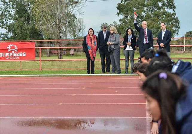 El gobernador Antonio Bonfatti al dar inicio a las Olimpíadas Santafesinas el año pasado.