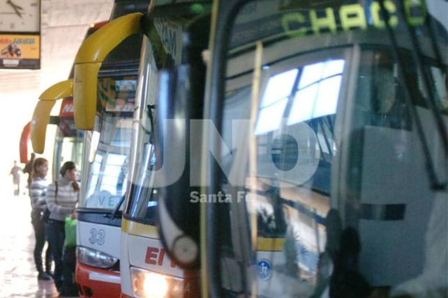 Desde esta medianoche, aumenta un 15% el transporte interurbano