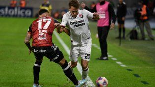 Angelo Martino reaparece en Newells luego de la lesión.