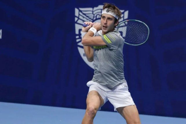 ATP de Atenas: Etcheverry batalló y se llevó un valioso triunfo ante McDonald