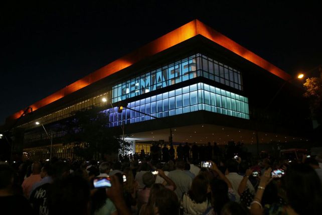 Así se vio el nuevo establecimiento de Salud la noche de su inauguración.&nbsp;