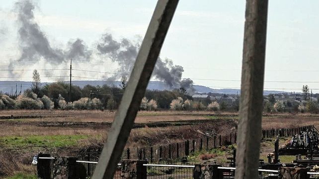 Masivo bombardeo ruso contra los trenes en Ucrania: al menos cinco muertos