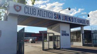 Tensión en San Lorenzo: la barra visitó al plantel durante el entrenamiento