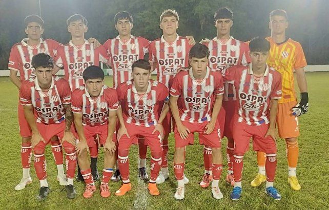 Unión goleó a Academia Cabrera y trepó al cuarto lugar en el Clausura liguista.