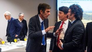 Rodríguez Chirillo, junto al presidente Javier Milei y el saliente jefe de Gabinete, Nicolás Posse.