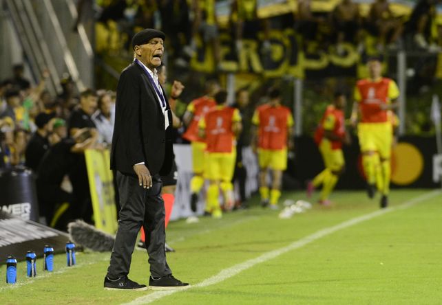 Miguel Angel Russo tiene mucho por analizar porque al canalla se le viene una seguidilla de partidos importante.