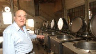 Congoja por la muerte de Augusto Duri, socio fundador de la Biblioteca Vigil