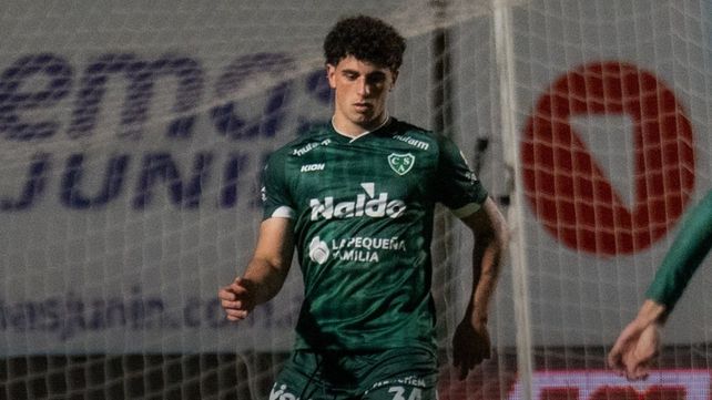 Agustín Seyral es el último de los 13 casos de rotura de ligamentos de rodilla en el equipo de Junín. El chico nació en Rosario pero se crió en Pergamino.