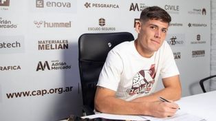 Franco Díaz, el volante que tuvo un gran año en Platense, por el que Newells posó su atención.