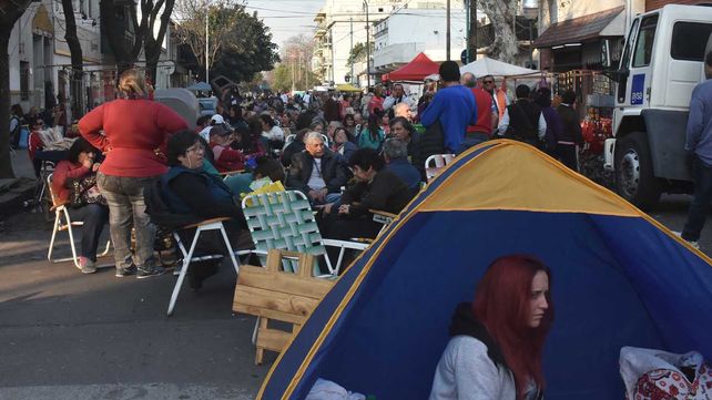 San Cayetano: miles de fieles se movilizan para pedirle al santo cristiano por trabajo y salud