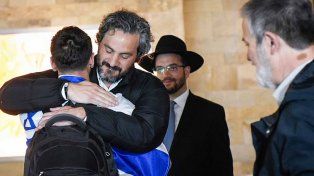 Santiago Cafiero destacó el operativo Regreso Seguro. Este martes serán 675 los argentinos repatriados desde Israel. Negocian por los rehenes argentinos