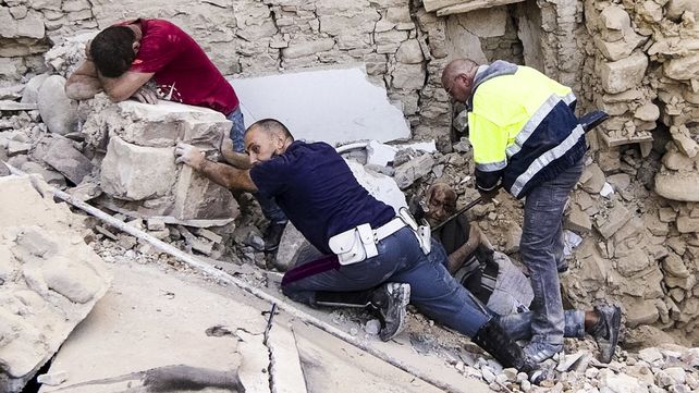 Las estremecedoras imágenes del sismo que sacudió a Italia