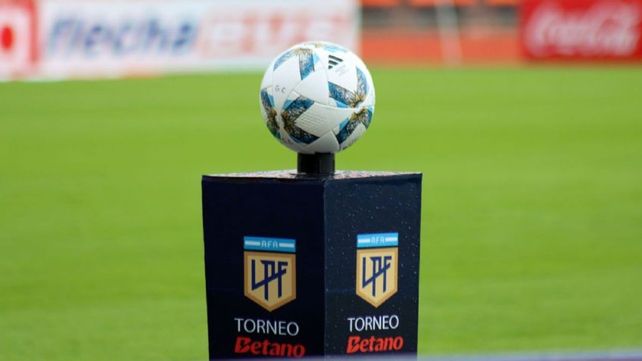 La AFA definió cómo se determinarán los descensos al final del campeonato.