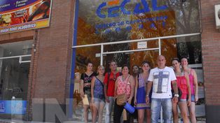 Un instituto cerró y dejó sin  respuestas a unos 600 jóvenes
