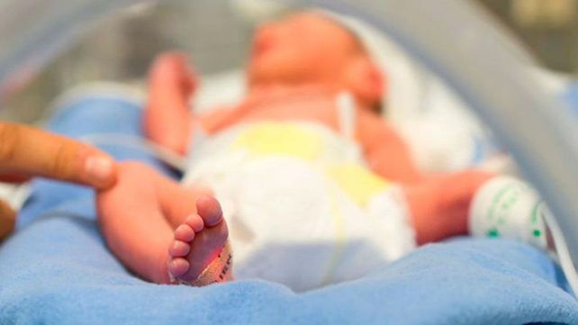 Los bebés nacidos de madres que consumen drogas ilegales suelen ser prematuros y tener problemas de desarrollo a mediano y largo plazo   